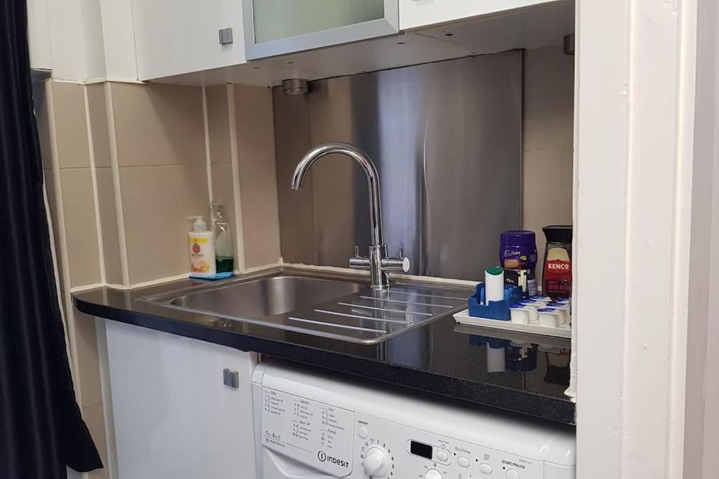 Studio Apt With Huge Balcony Near Oxford St - Marble Arch - Hydepark Лондон Екстер'єр фото